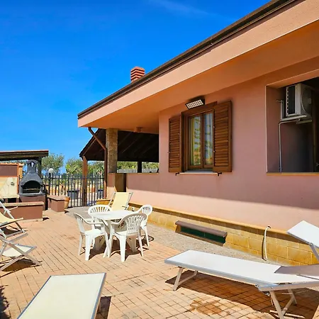 Costa Mediterranea Holiday Homes Campofelice Di Roccella Extérieur photo