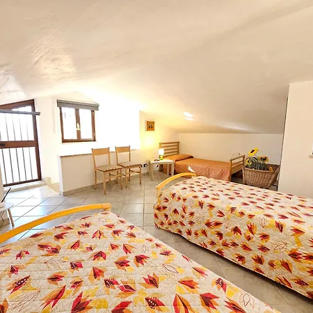 Costa Mediterranea Holiday Homes Campofelice Di Roccella Chambre photo