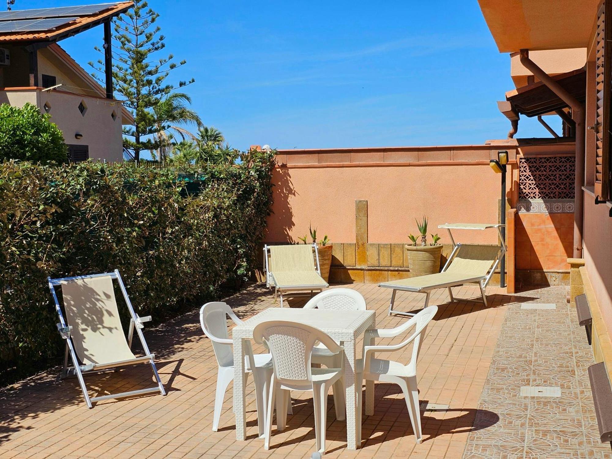Costa Mediterranea Homes * Campofelice Di Roccella